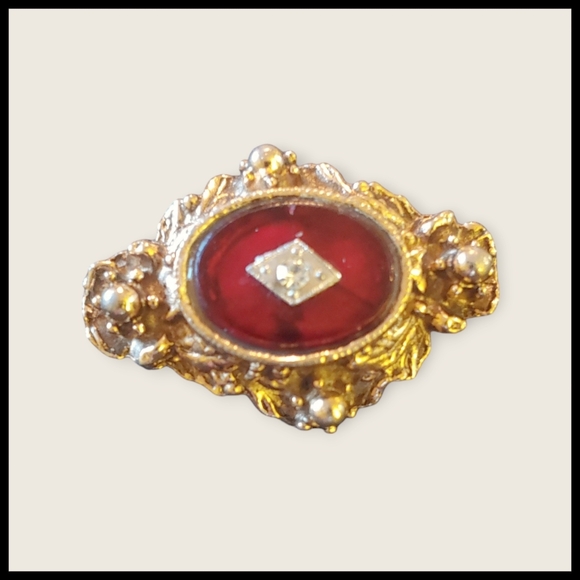Jewelry - Red Glass Inlaid with Rhinestone Crystal Brooch